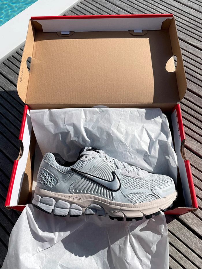Nike Vomero 5 argenté / gris - photo numéro 14