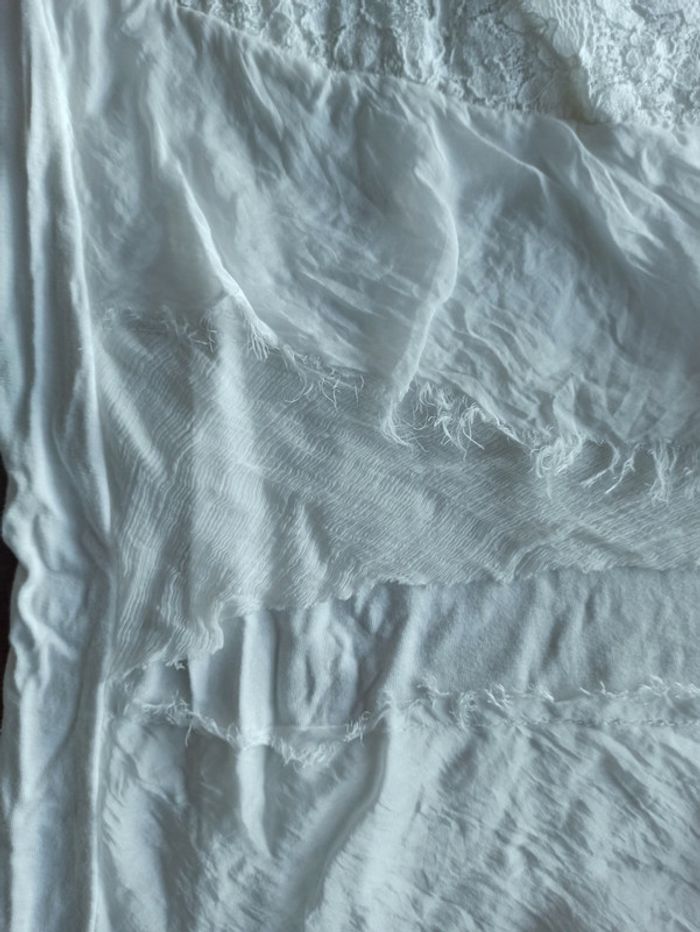 Robe blanche dentelle et volants - photo numéro 3