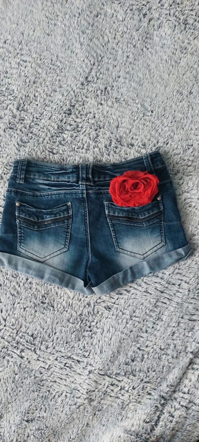 Short délavé - photo numéro 2