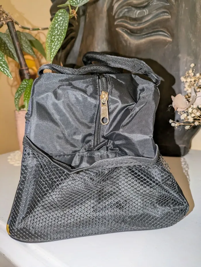 Sac à goûter Pokémon noir avec Pikachu ! - photo numéro 3