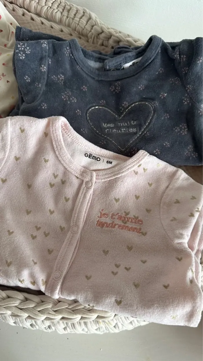 Lot de 9 pyjamas - photo numéro 2