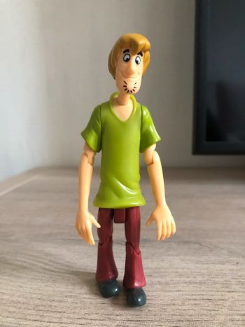 Figurine jouet articulée scooby-doo