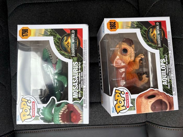 Pop Jurassic world