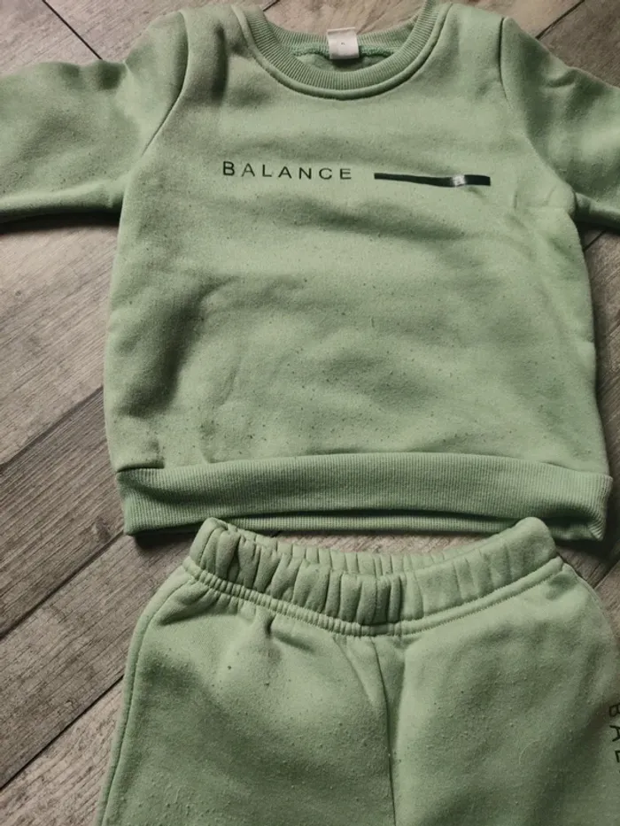 Ensemble jogging - photo numéro 3