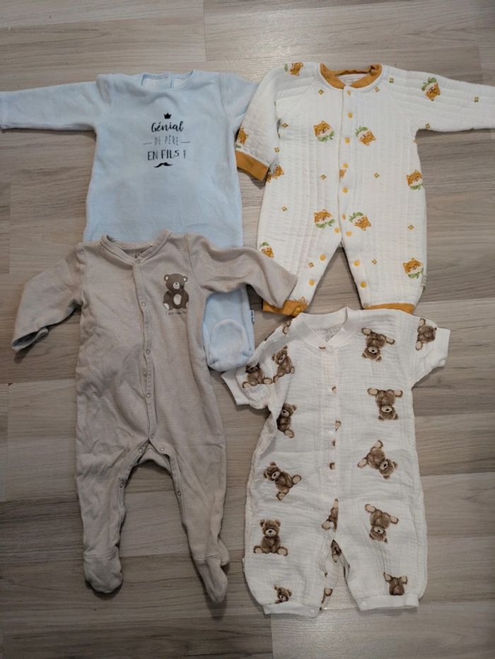 Lot de 4 pyjamas garçon 6-9 mois
