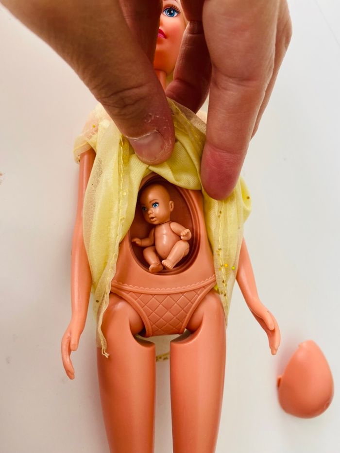 Poupée Barbie steffi enceinte - photo numéro 3