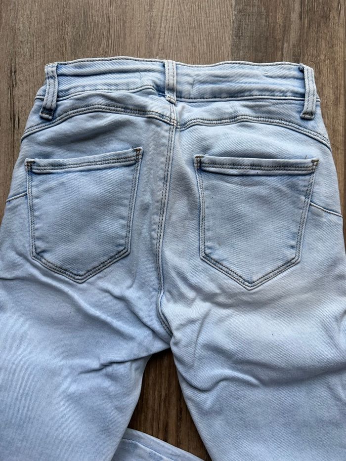- Jeans Hello Miss   - Taille 34   - Très bon état - photo numéro 2