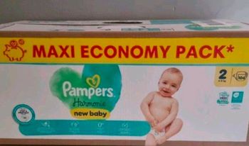 Couches Pampers taille 2 harmonie