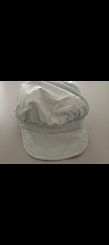 Casquette Bébé bleue en taille 2