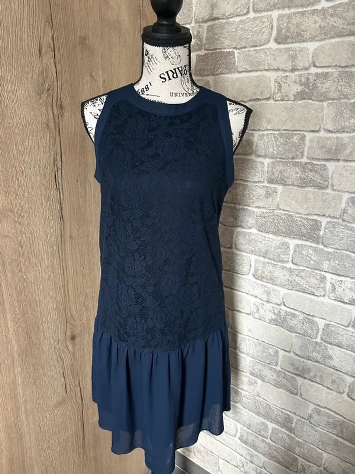 Robe décontractée chic avec dentelle taille 38