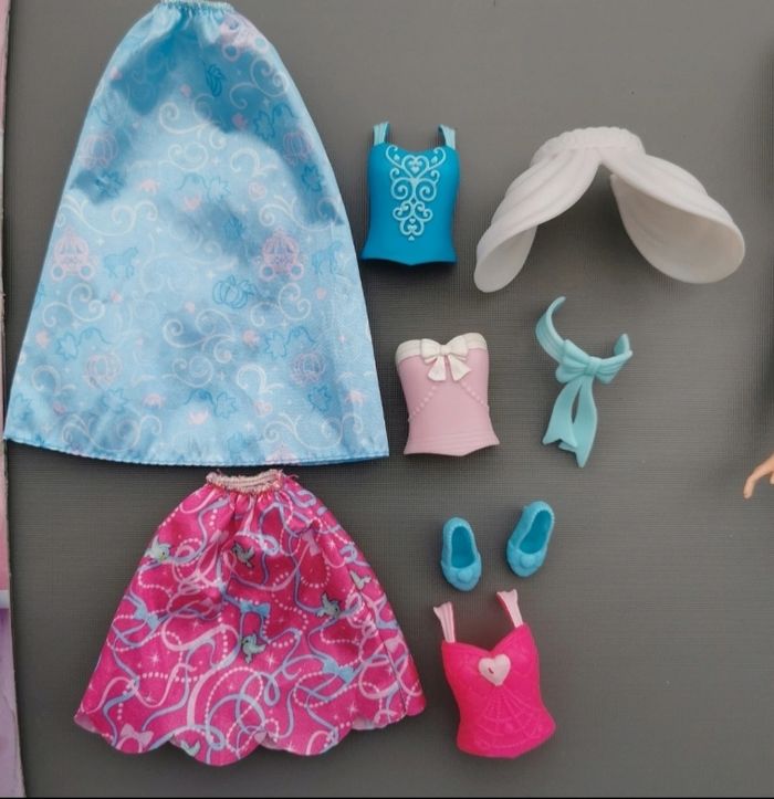 Disney Princess : Poupée Cendrillon et ses tenues - photo numéro 7