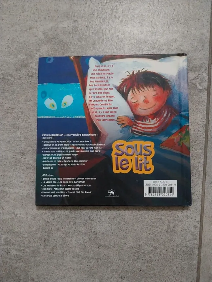 Livre Sous le lit - photo numéro 2