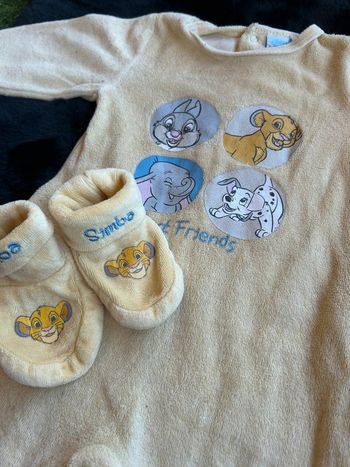 🌸Pyjama jaune Disney avec chausson🌸