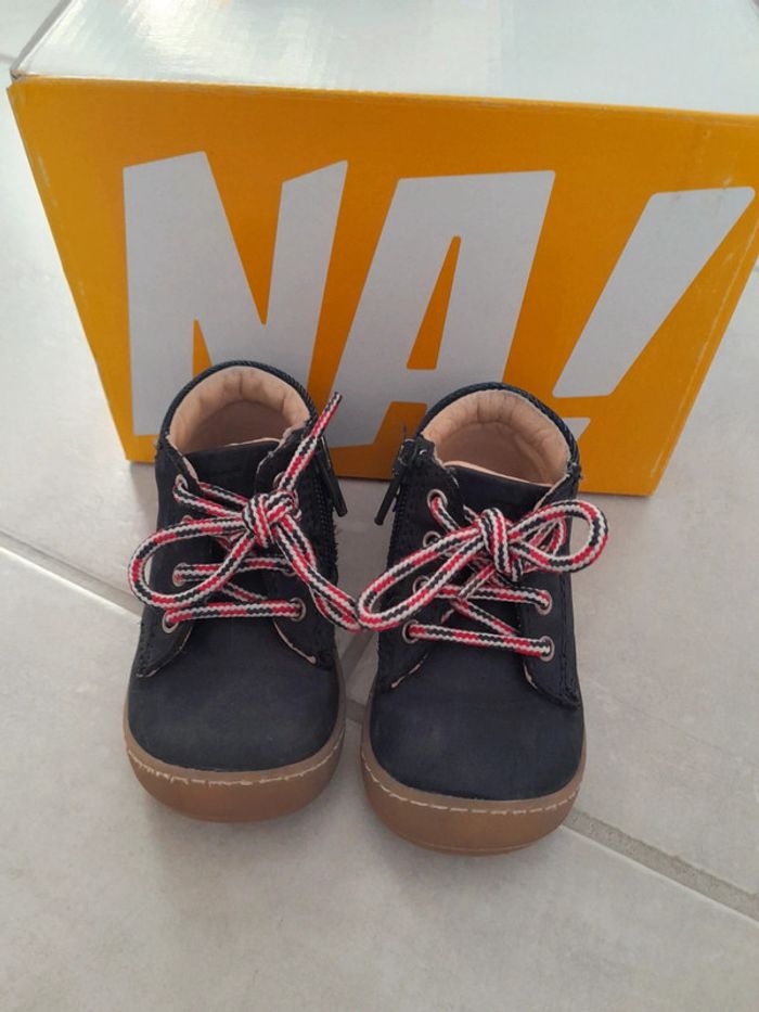 chaussures Na cuir marine 20 très bon état - photo numéro 2
