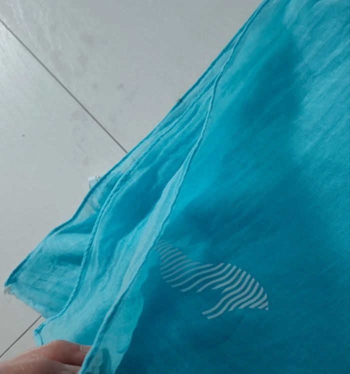 Étole turquoise en voile de coton - photo numéro 3