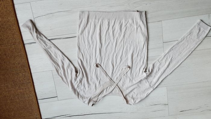 Vêtement femme pull léger beige motifs papillons Camaïeu taille 1 - photo numéro 3