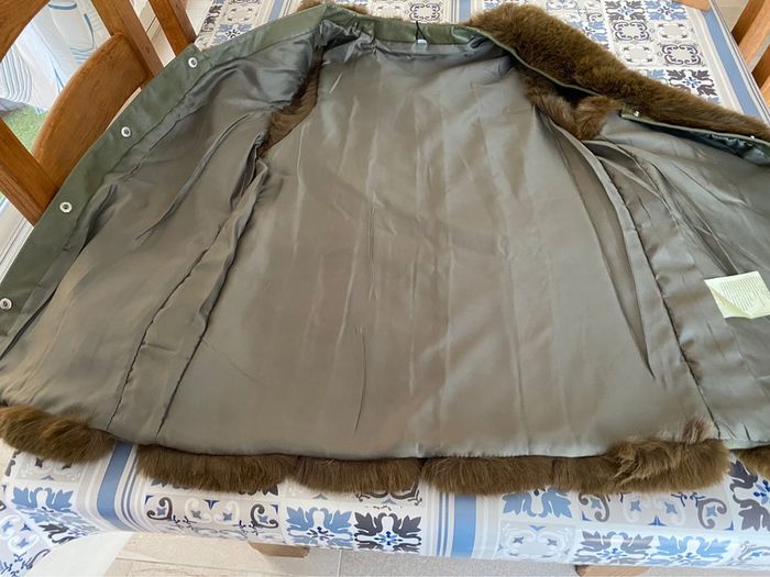 Manteau sans manches neuf - photo numéro 7