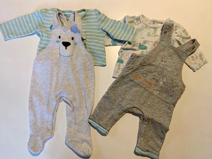 Lot de deux ensemble salopette - taille 3 mois