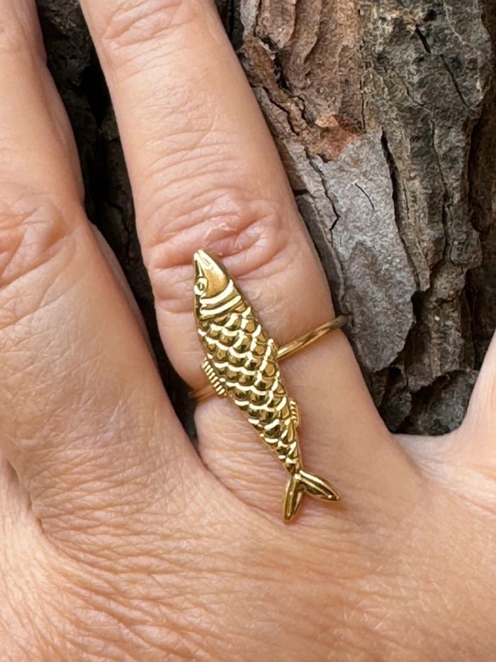 Bague réglable acier inoxydable or poisson vertical travaillé - photo numéro 3
