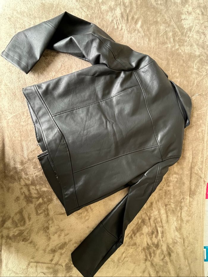 Veste simili - photo numéro 3