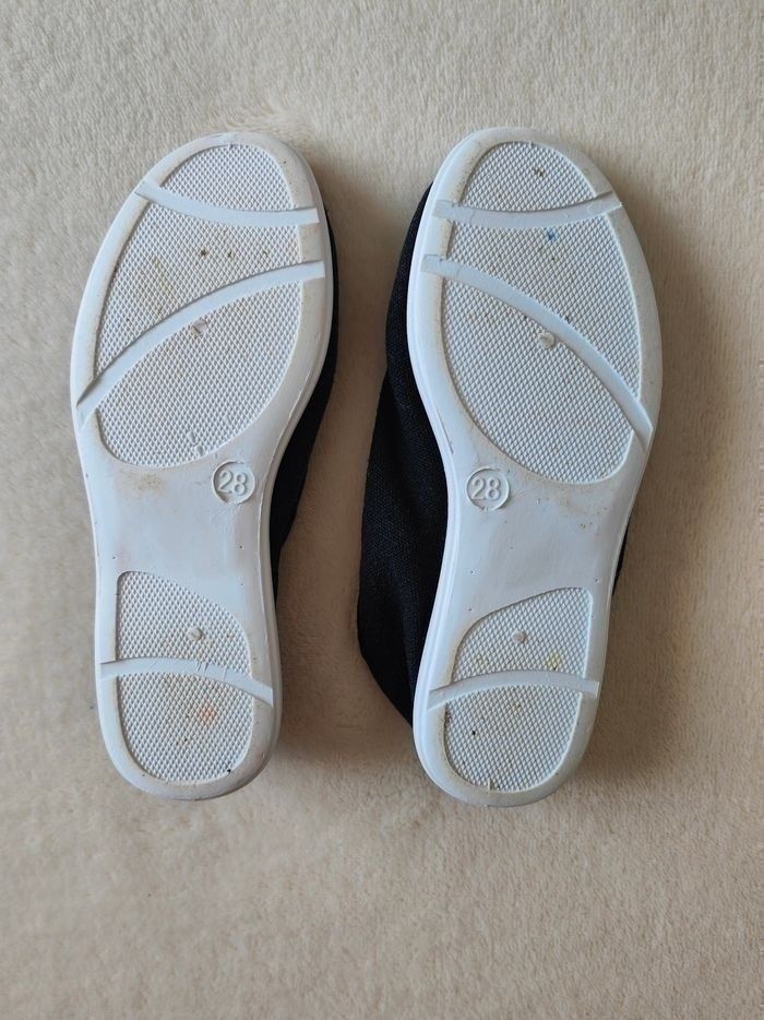 Taille 3 ans :Chaussons pointure 25 :  chaussons de gym noir Influx - photo numéro 2
