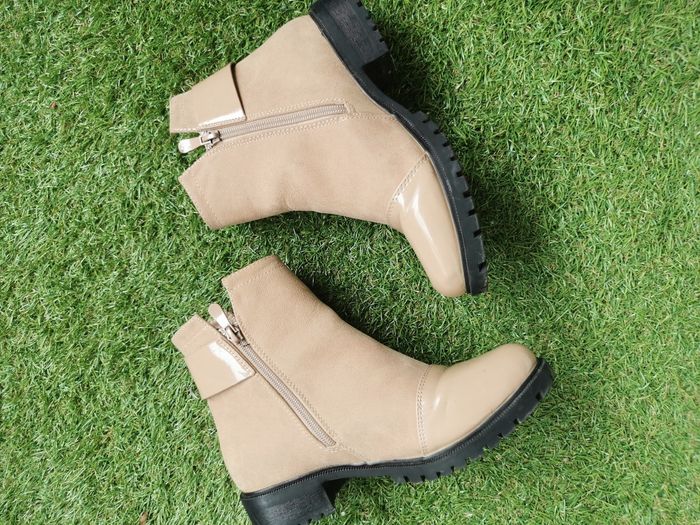 Bottine beige bi-matière P. 37 - photo numéro 2