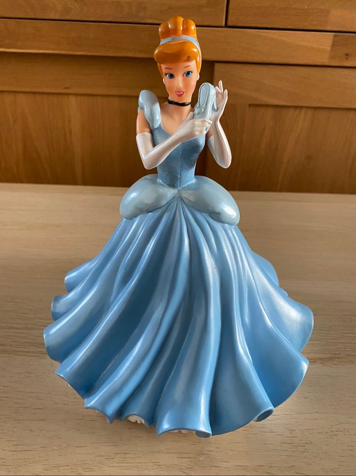 Tirelire plastique Disney princesse cendrillon cinderella Disneyland Paris bank money - photo numéro 2