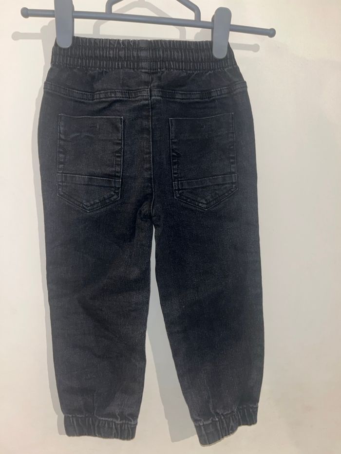 Pantalon noir - photo numéro 2