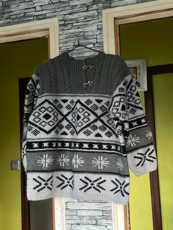 Pull femme tricot main taille 40