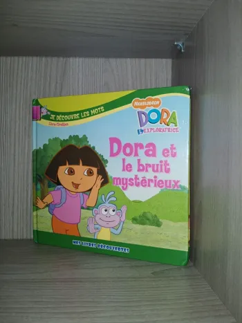 📚 Livre Dora et le bruit mystérieux.