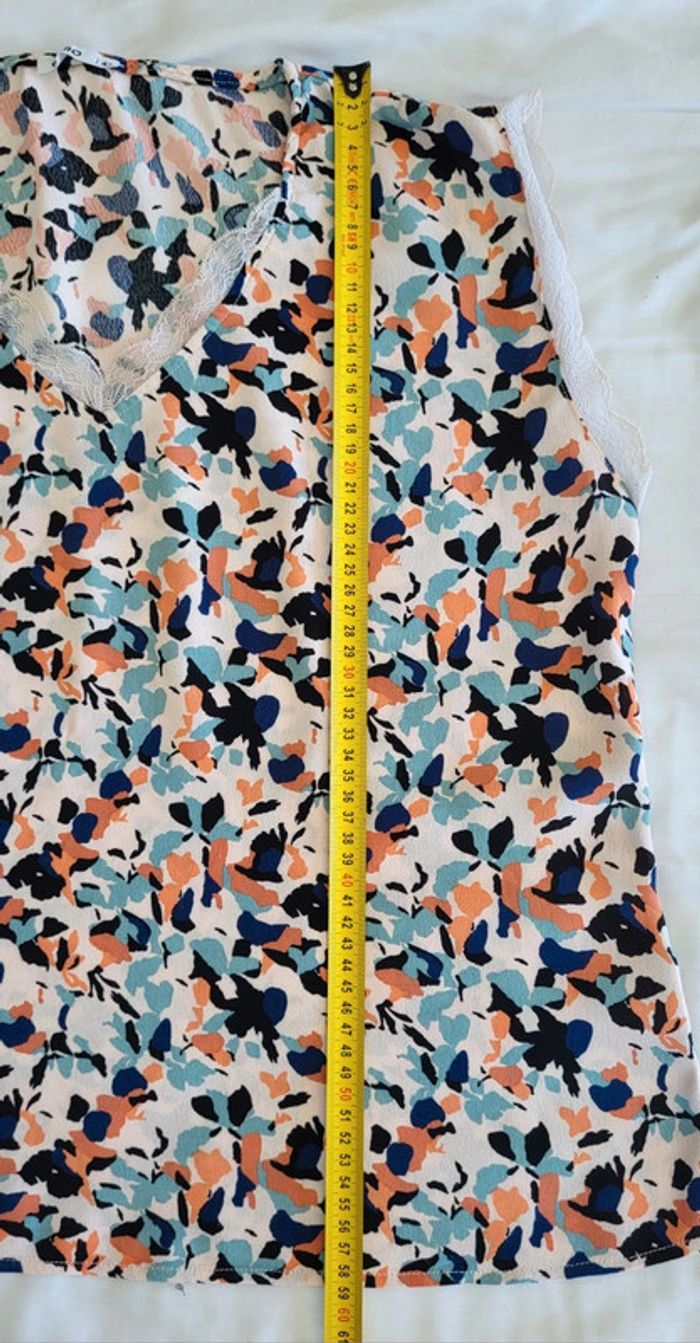 Blouse manches courtes à motifs et dentelle écrue corail et bleu turquoise Pull&Bear Taille 42 - photo numéro 12