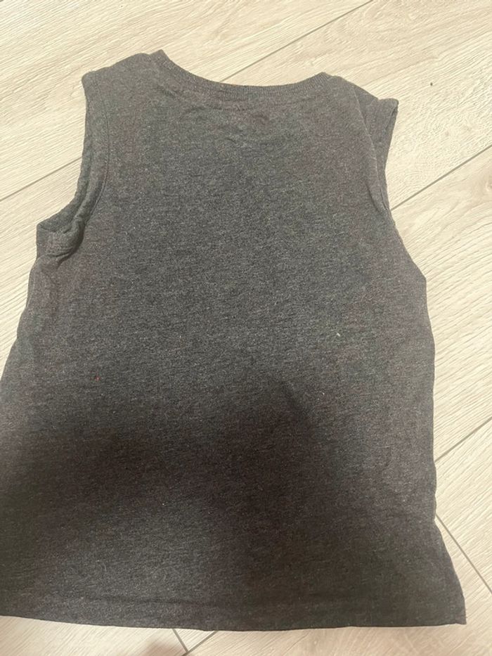 T-shirt sans manches - photo numéro 3