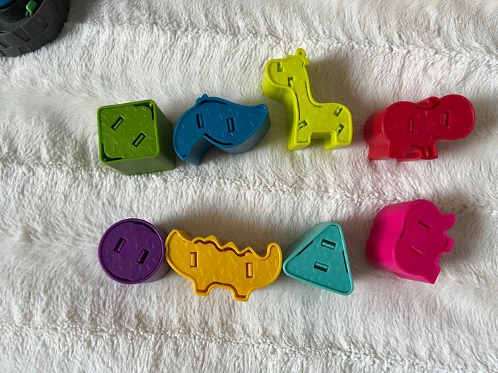 Jeep boîte à formes - photo numéro 7