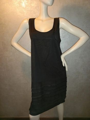 robe noire effet satiné IKKS taille 42