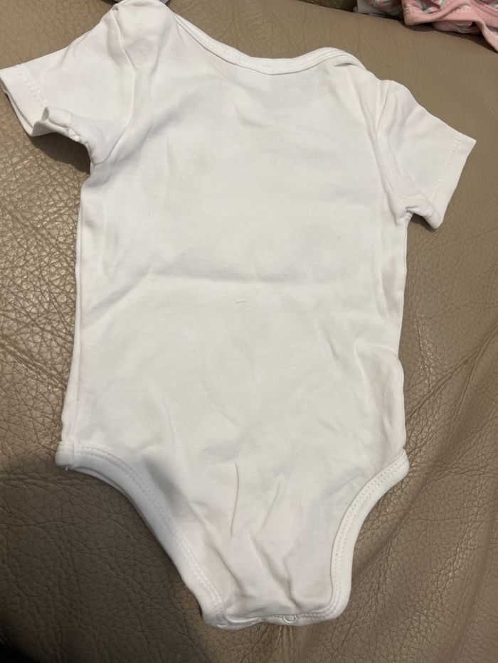 Bodies - photo numéro 2