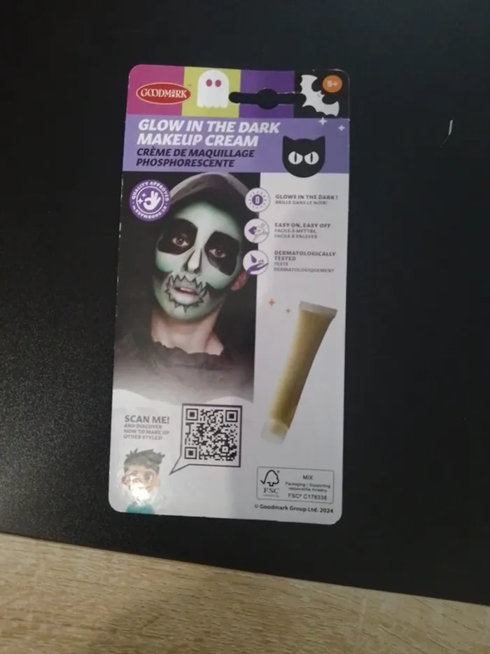 tube de maquillage phosphorescent neuf - photo numéro 3