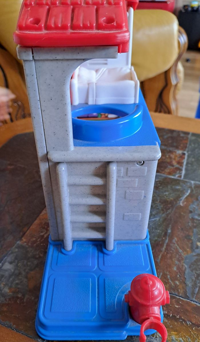 Caserne de pompiers Little People - photo numéro 7