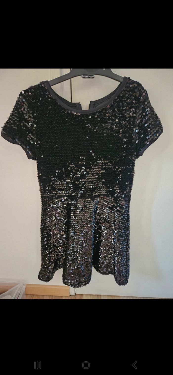 Robe paillettes