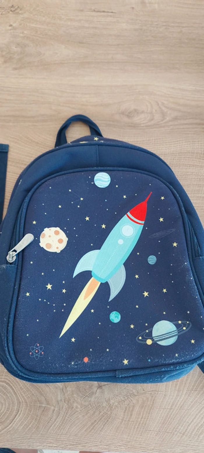Sac à dos/papertable comme neuf - photo numéro 2
