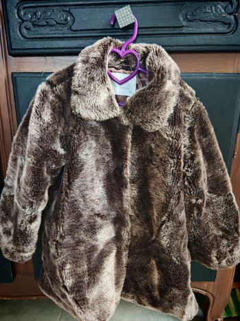 Manteau fausse fourrure long