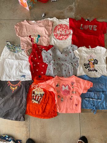 Lot t shirts 4 ans