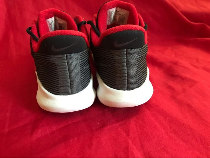 Baskets Nike précision 4 noir et rouge université taille 39 - photo numéro 6