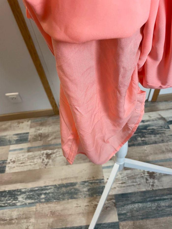Robe neuve femme – Taille 46 – Coloris saumon avec dentelle – Élégante et raffinée - photo numéro 4