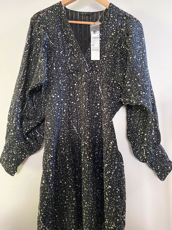 Robe Sisley taille 38 Neuve