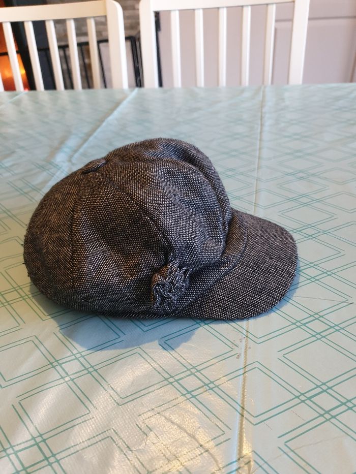 Joli beret fille 54