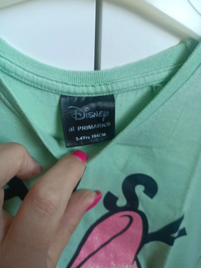 T-shirt Disney taille 3/4ans - photo numéro 3