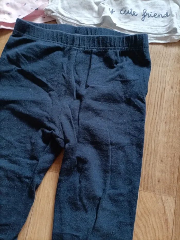 Ensemble t-shirt manches courtes et legging 12 mois - photo numéro 4