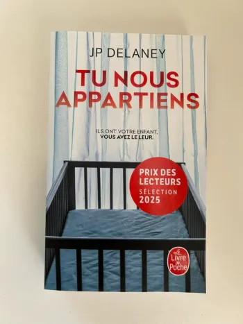 Livre de JP Delaney - Tu nous appartiens - Neuf jamais lu