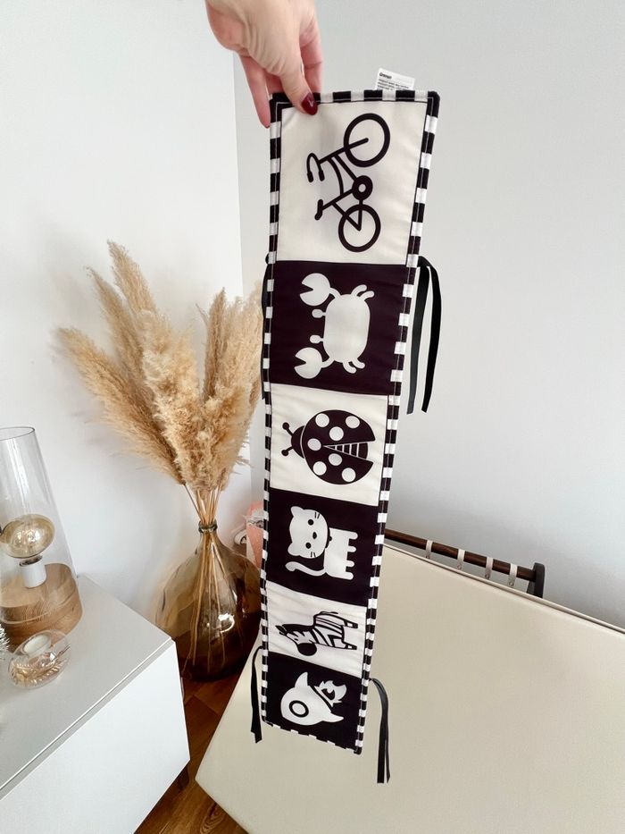 Livre tissus contrasté noir et blanc - photo numéro 3