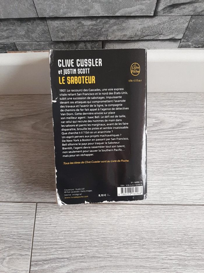 Livre le saboteur - photo numéro 2